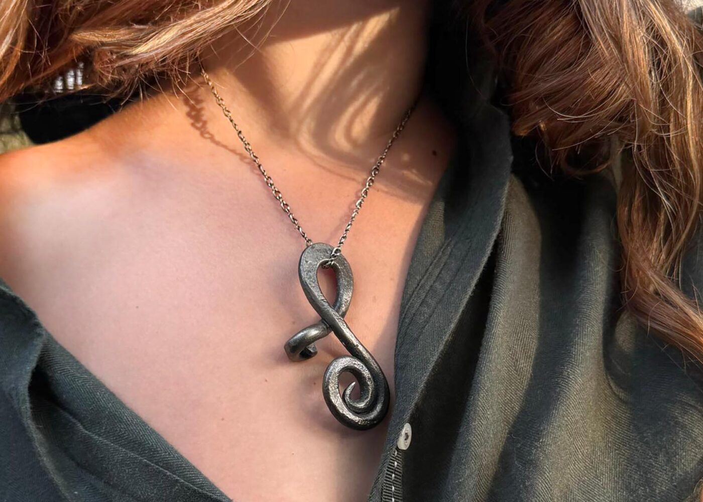 iron pendant bea